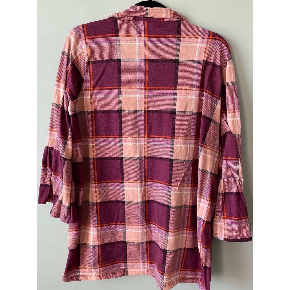 Beautiful Plus Size Button Up Blouse - Picture 3 of 5